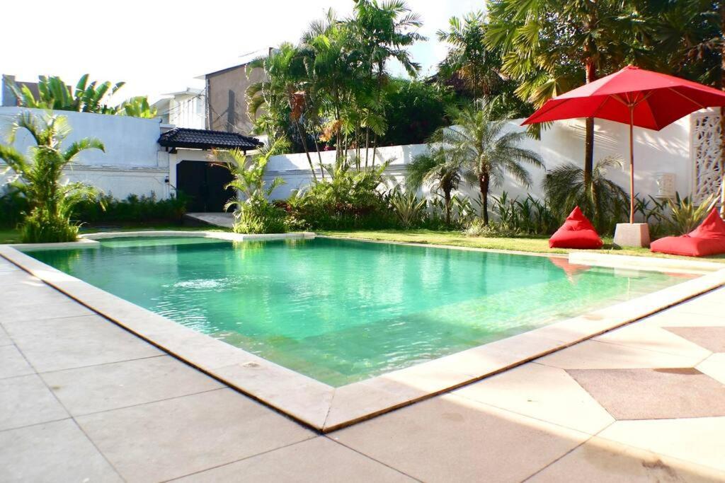 Villa White Moon - Dream 5br In Legian Close To The
