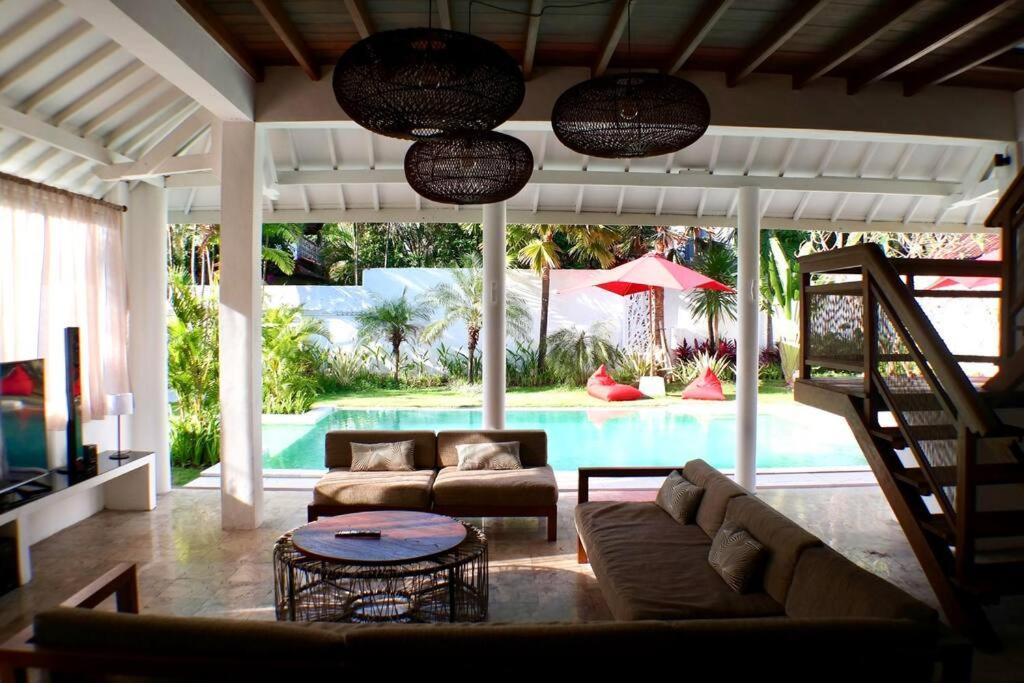 Villa White Moon - Dream 5br In Legian Close To The *