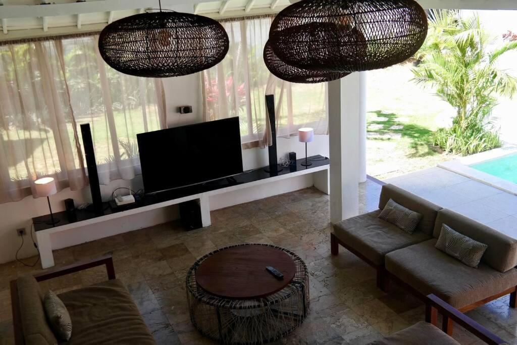 White Moon - Dream 5br In Legian Close To The Villa Kuta (Bali)