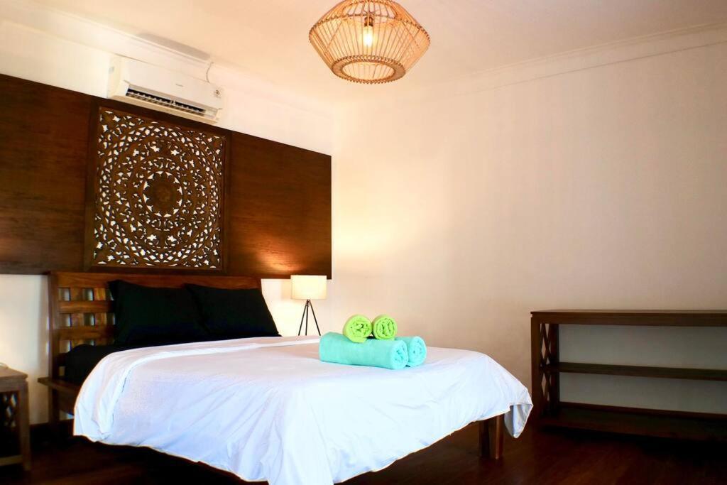 Villa White Moon - Dream 5br In Legian Close To The *